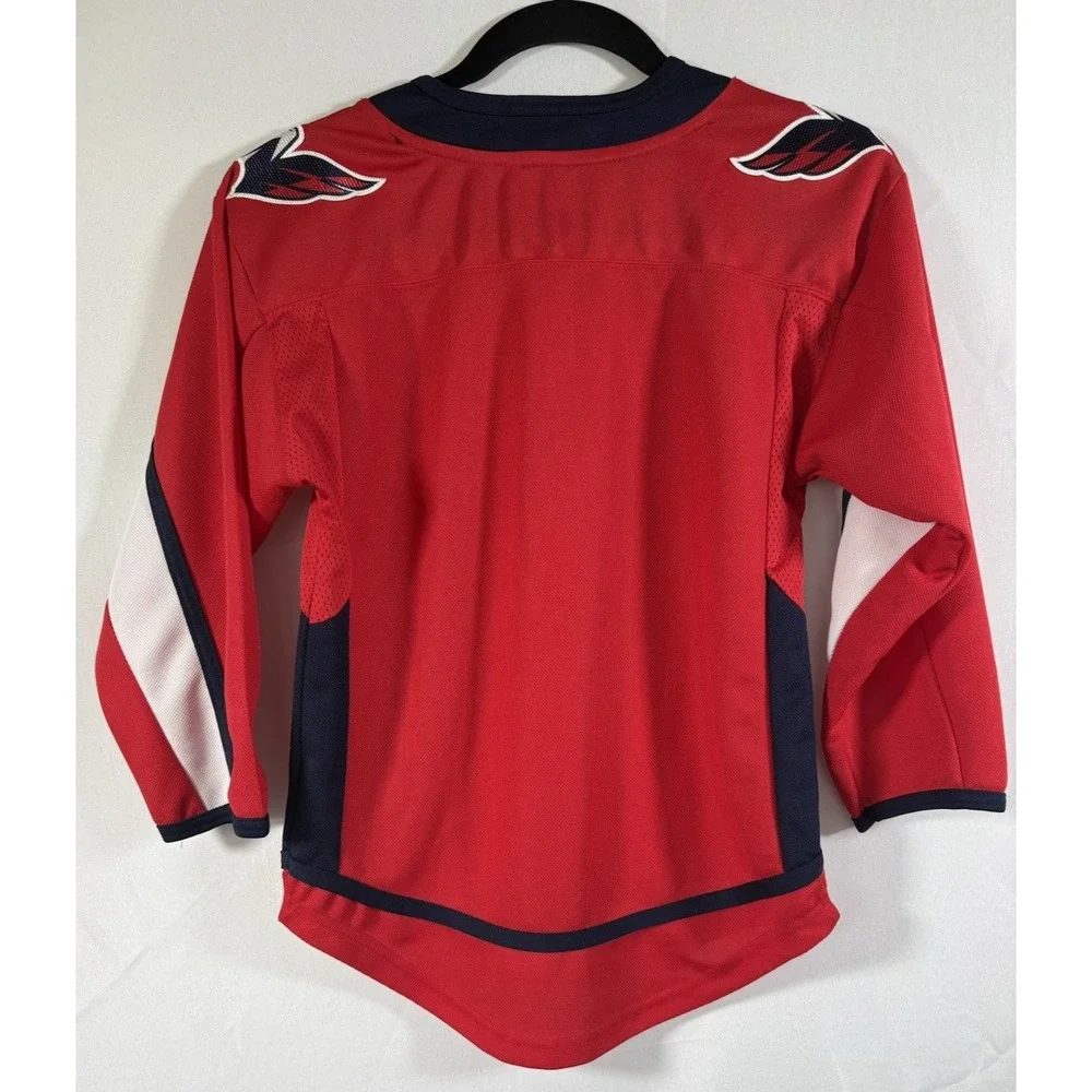 NHL Officially Licensed jersey size S washington Capitals hockey pullover